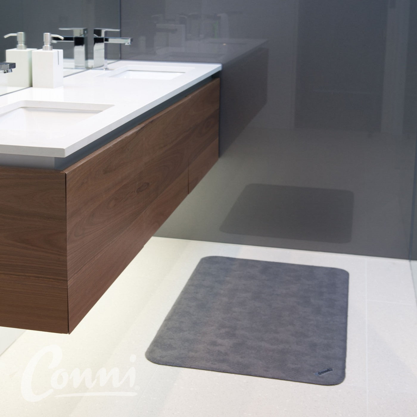 Conni Floor Mat