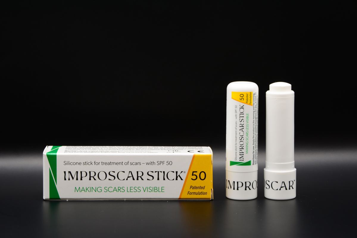 Improscar Stick 50 silicone scar stick with SPF 50